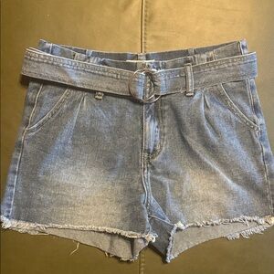 Elan Light Blue Jean Shorts with Belt, Size Small, EUC